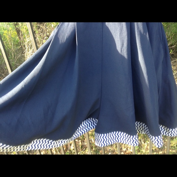 Gianni Bini navy chevron romper - Picture 3 of 5